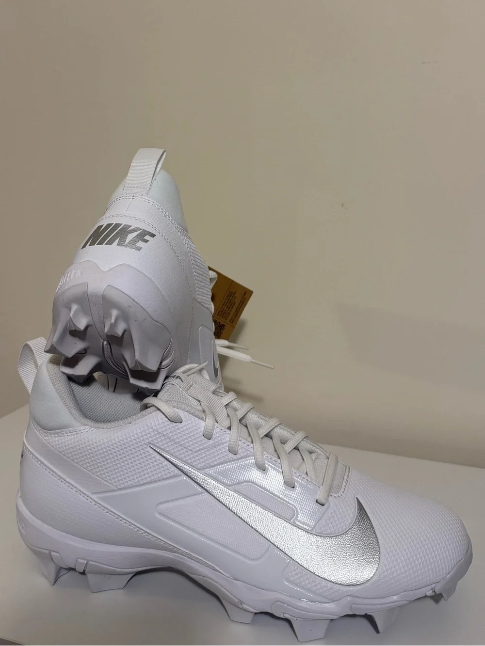 Nike White Silver Athletic
